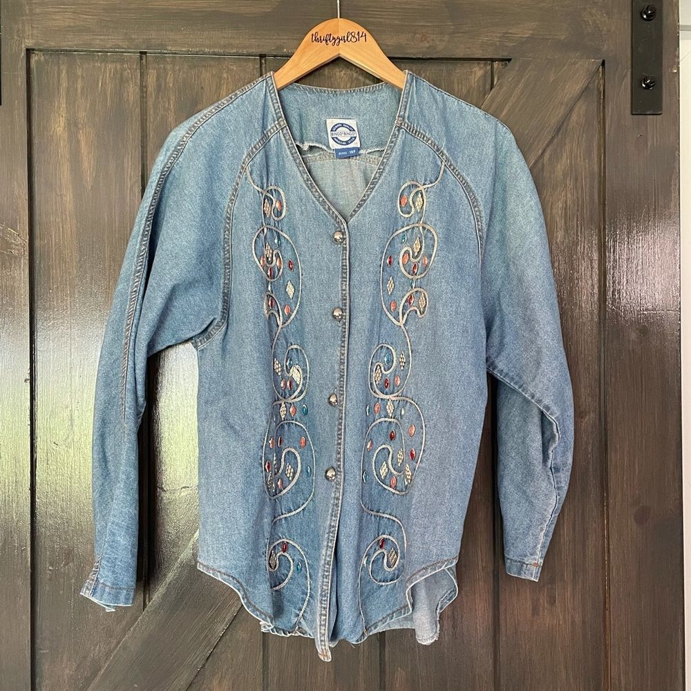 Bingo! Bingo! Vintage Denim Button Down 10P